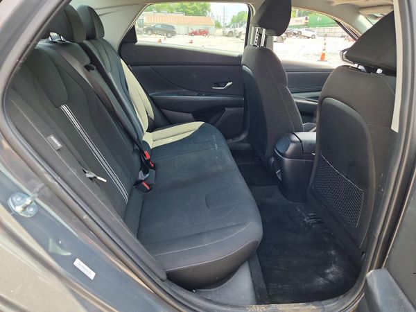 2025 HYUNDAI ELANTRA SEL Convenience — PSRS