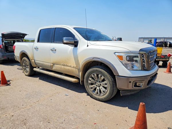 2018 NISSAN TITAN