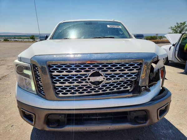 2018 NISSAN TITAN