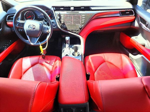 2020 TOYOTA CAMRY XSE