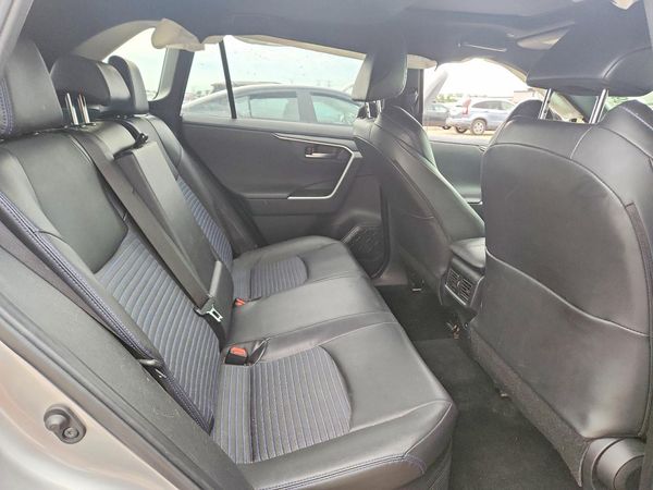 2023 TOYOTA RAV4 XSE
