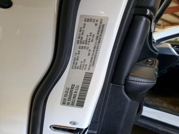 2023 JEEP GRAND CHEROKEE Laredo, Altitude