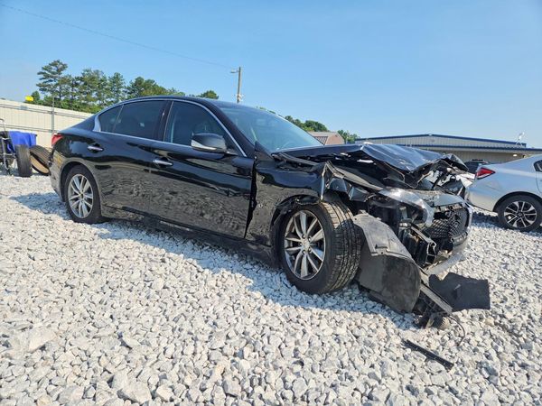 2015 INFINITI Q50