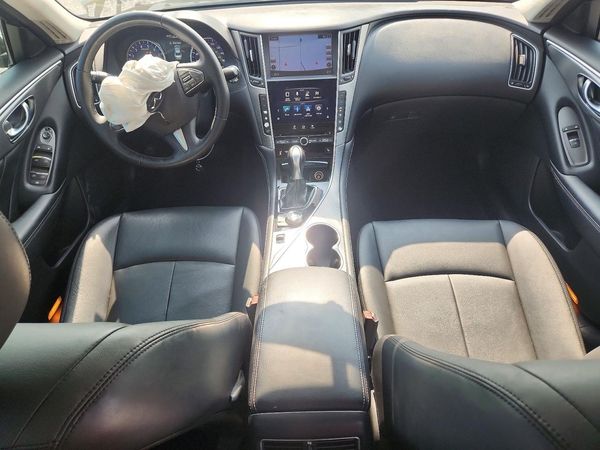 2015 INFINITI Q50