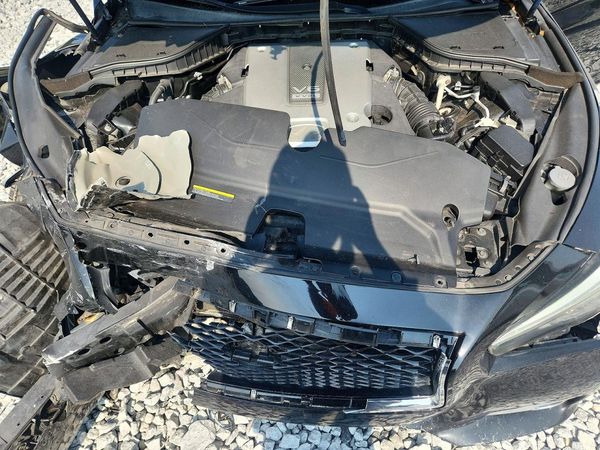 2015 INFINITI Q50