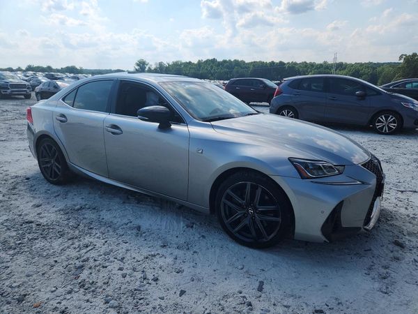 2019 LEXUS IS