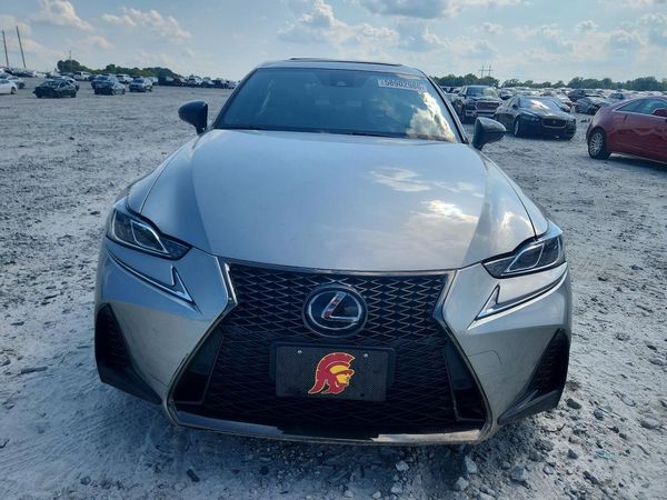 2019 LEXUS IS