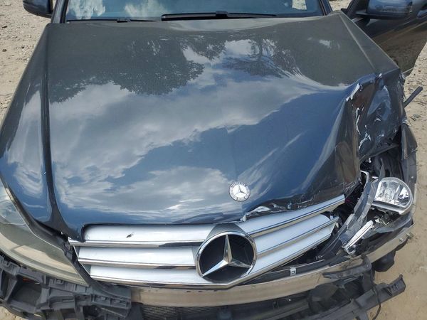 2013 MERCEDES-BENZ C C250