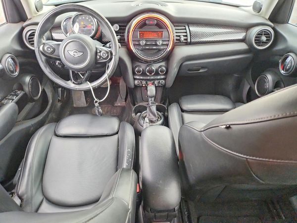2015 MINI COOPER