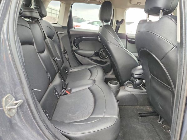 2015 MINI COOPER