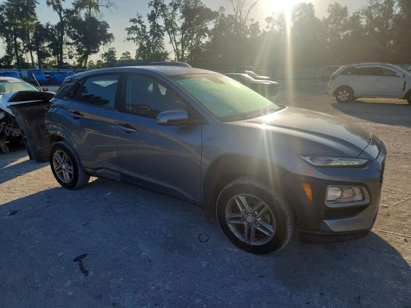 2020 HYUNDAI KONA SE