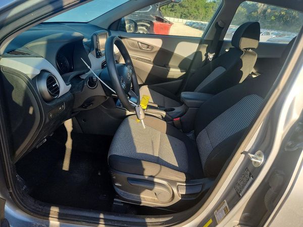 2020 HYUNDAI KONA SE
