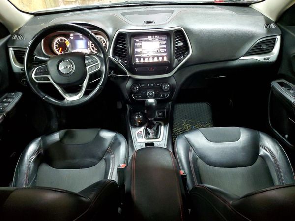 2017 JEEP CHEROKEE TRAILHAWK 4X4
