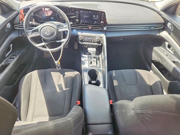 2021 HYUNDAI ELANTRA SEL w/ Convenience Pkg