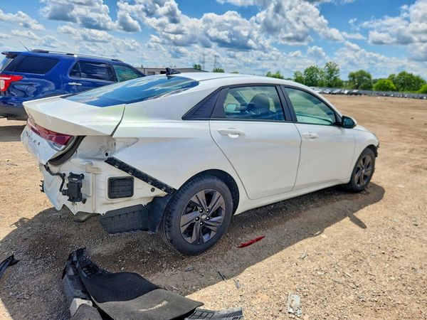 2021 HYUNDAI ELANTRA SEL w/ Convenience Pkg