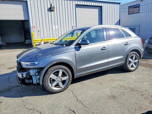 2015 AUDI Q3 quattro Prestige