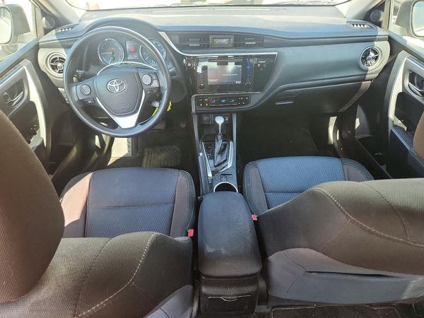2017 TOYOTA COROLLA