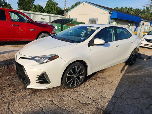 2018 TOYOTA COROLLA L/LE/SE/XLE/XSE — Front 3/4