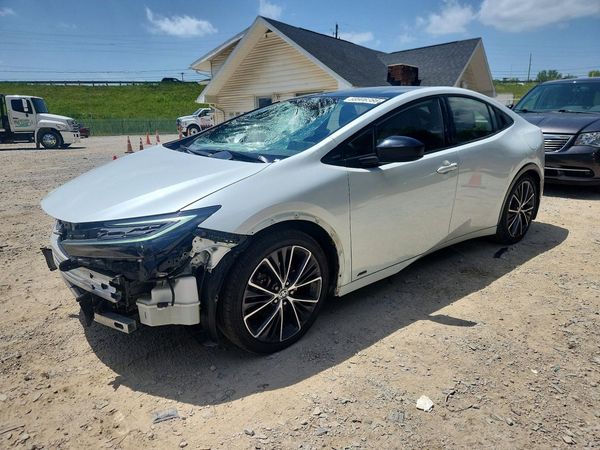 2024 TOYOTA PRIUS