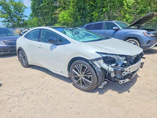 2024 TOYOTA PRIUS