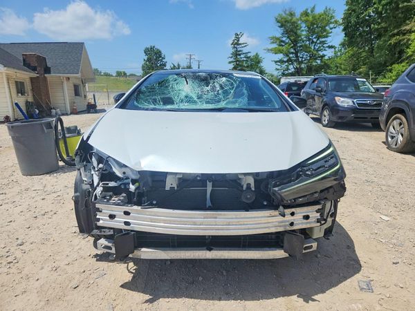 2024 TOYOTA PRIUS