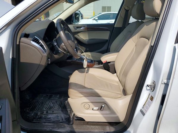 2017 AUDI Q5 quattro Premium
