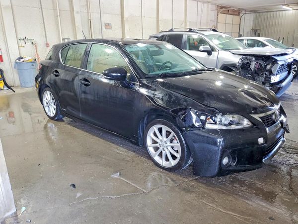 2013 LEXUS CT