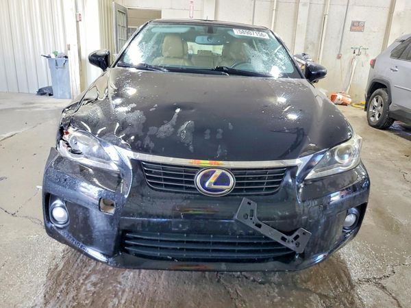 2013 LEXUS CT
