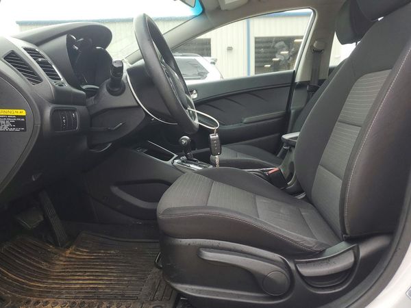 2017 KIA FORTE LX Popular, S