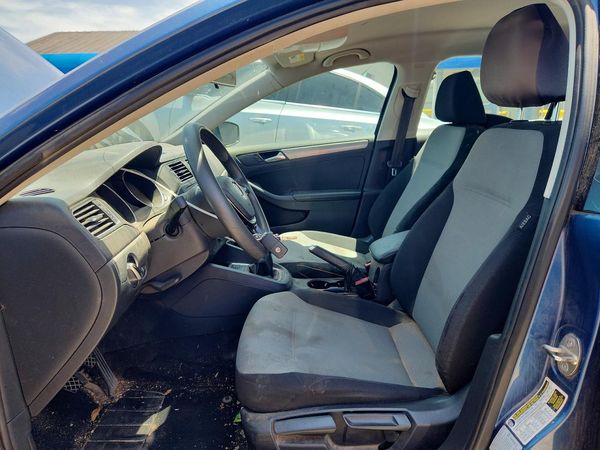 2017 VOLKSWAGEN JETTA S