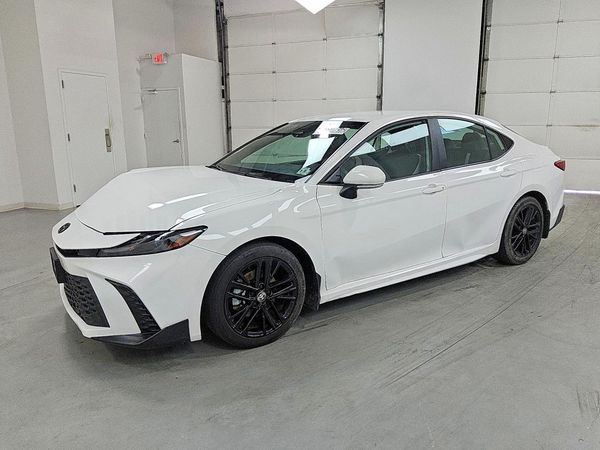2025 TOYOTA CAMRY — DSFA — Front 3/4