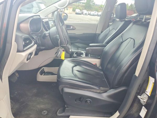 2020 CHRYSLER VOYAGER LXI