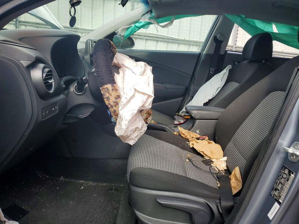 2021 HYUNDAI KONA SEL — DENT
