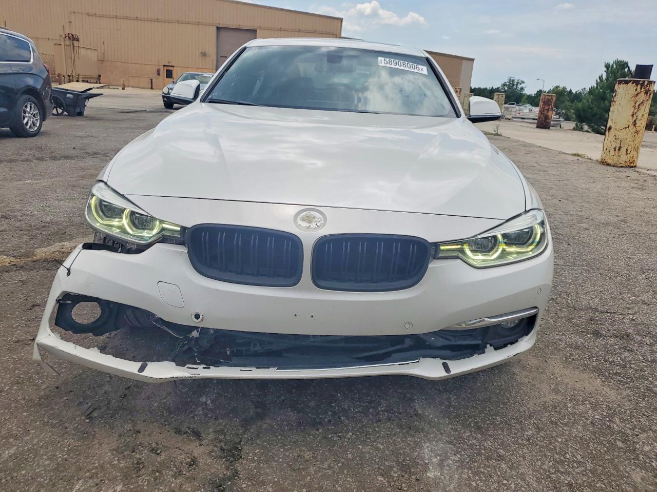 2017 BMW 330 SA