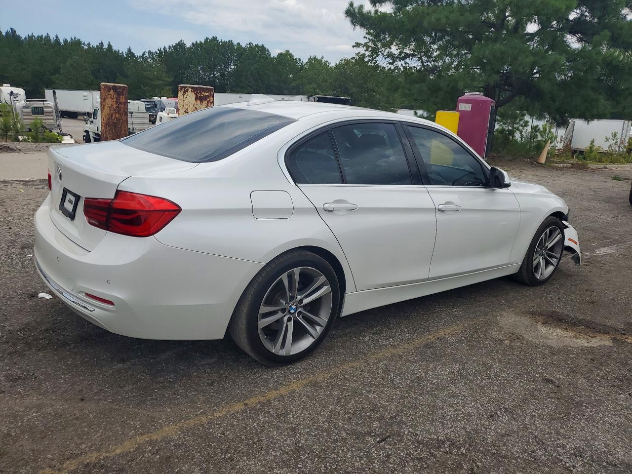 2017 BMW 330 SA