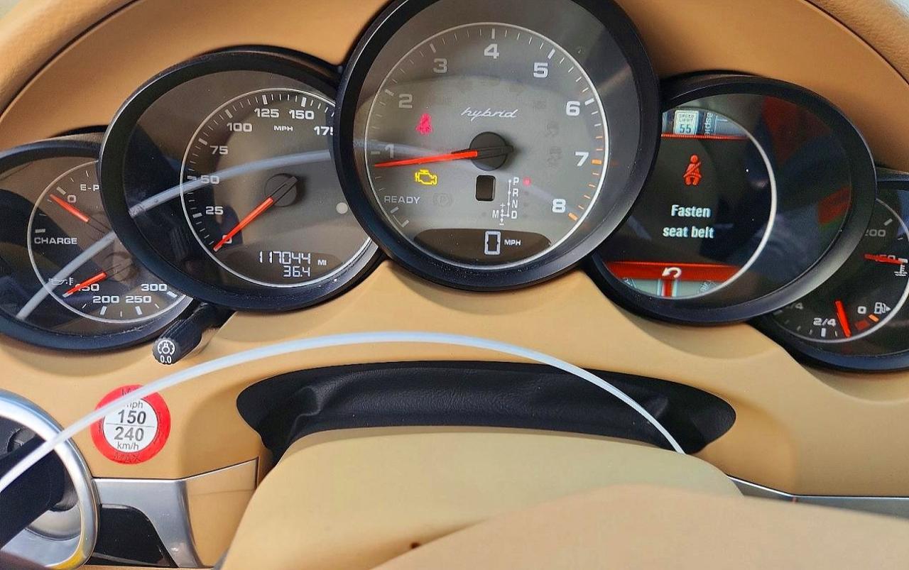 2013 PORSCHE CAYENNE