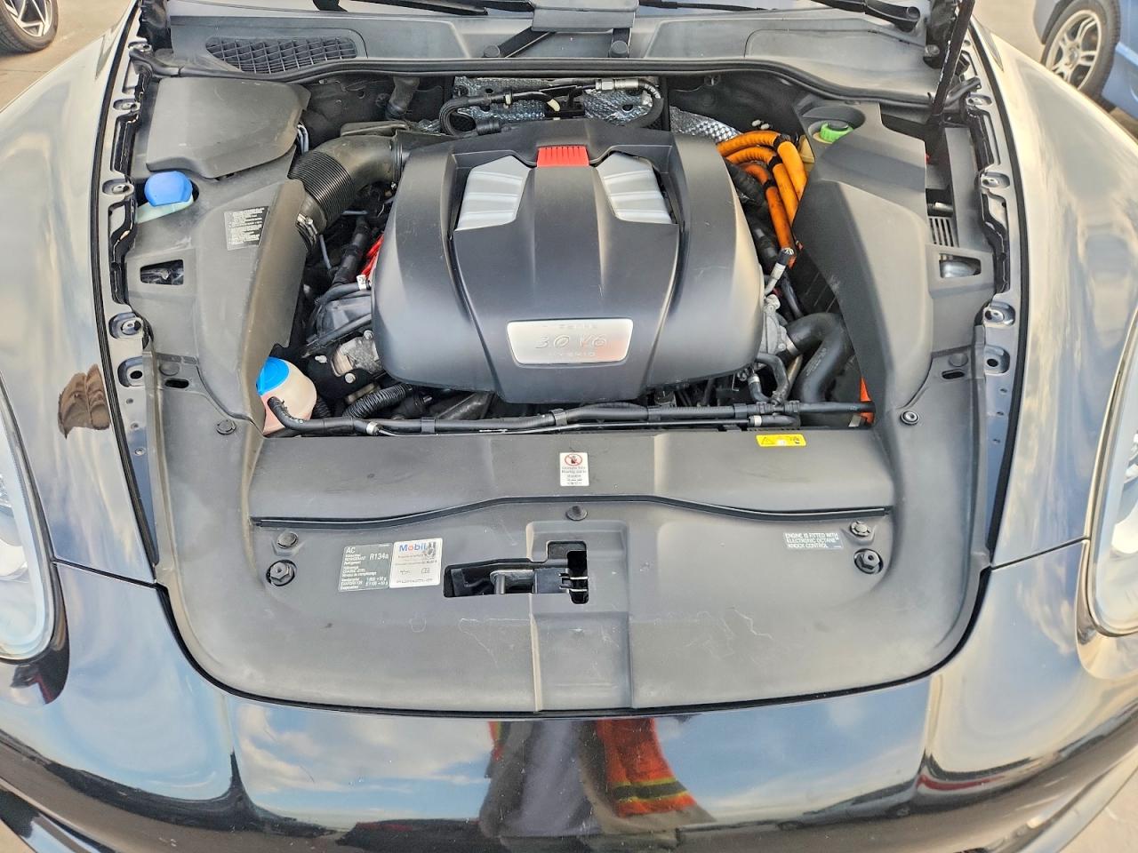 2013 PORSCHE CAYENNE S Hybrid
