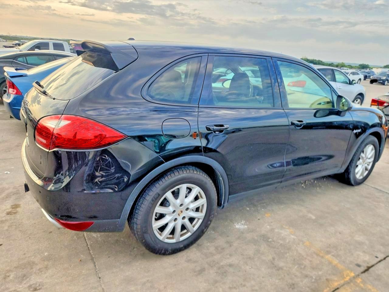 2013 PORSCHE CAYENNE S Hybrid