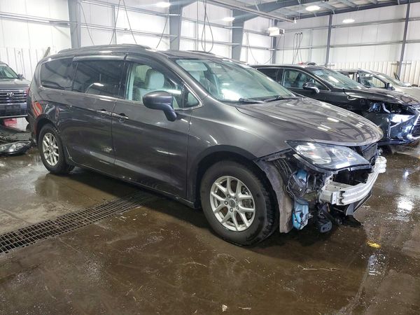 2021 CHRYSLER VOYAGER LXI