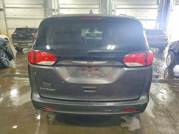 2021 CHRYSLER VOYAGER LXI