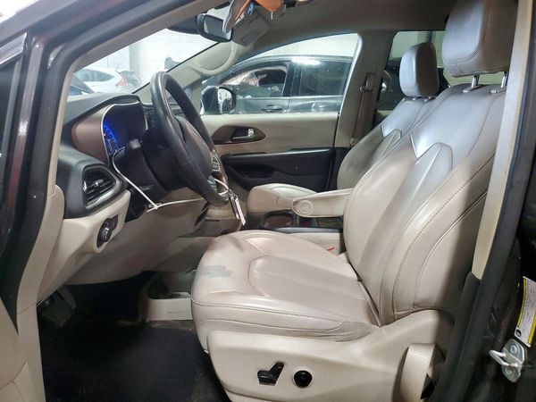 2021 CHRYSLER VOYAGER LXI