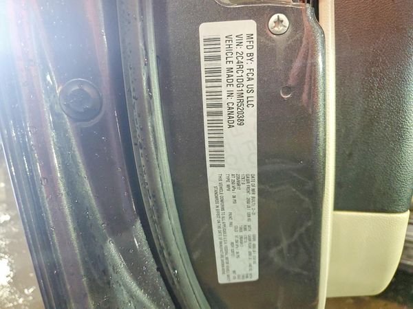 2021 CHRYSLER VOYAGER LXI