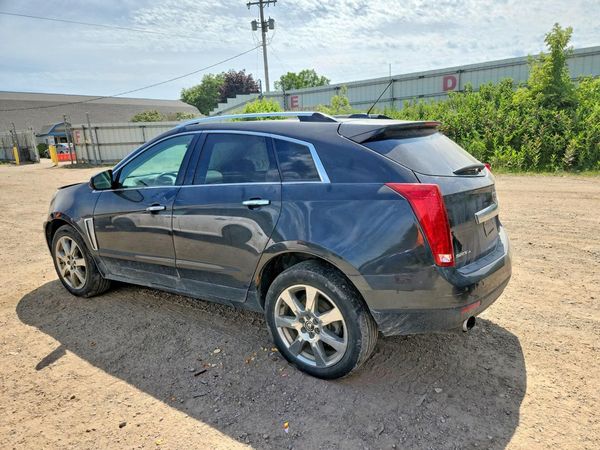 2016 CADILLAC SRX Luxury