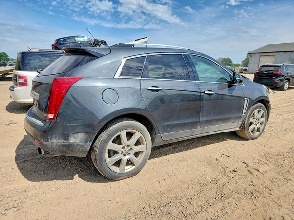 2016 CADILLAC SRX Luxury