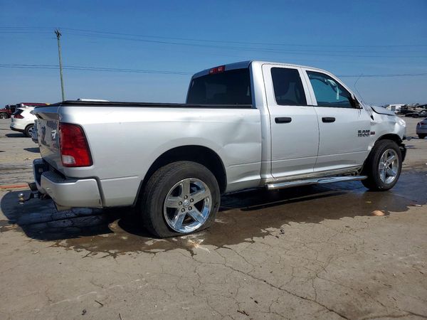 2015 RAM 1500 ST