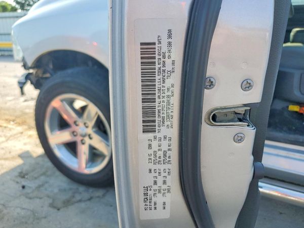 2015 RAM 1500 ST
