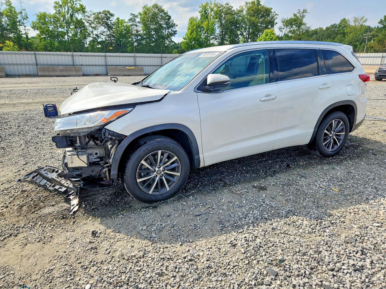 2018 TOYOTA HIGHLANDER SE/XLE