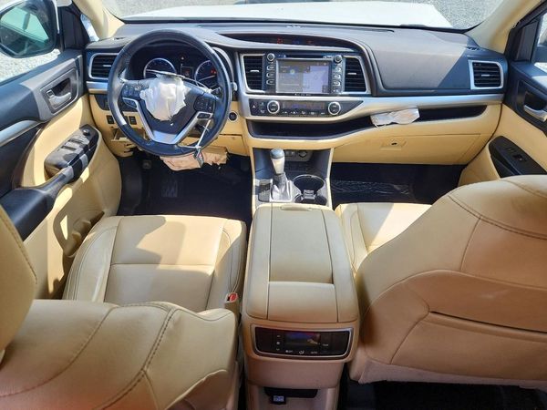 2018 TOYOTA HIGHLANDER SE/XLE