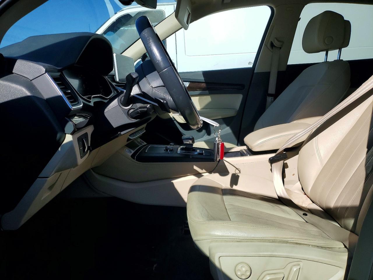2019 AUDI Q5 quattro Premium Plus