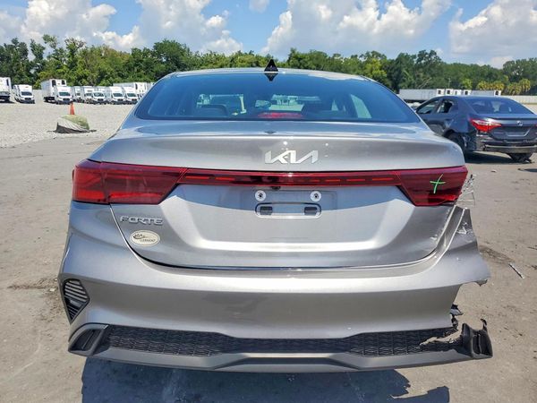 2024 KIA FORTE